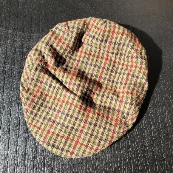 Aristos London Other - Christy's London Vintage Haymarket %100 lambswool newsboy cap England plaid